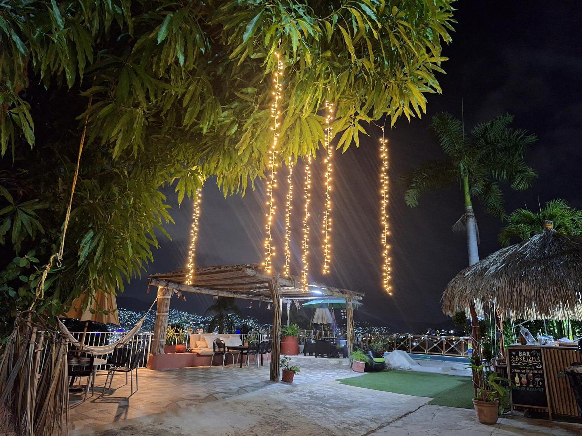 Casa Breizh Hotel Acapulco Exterior photo